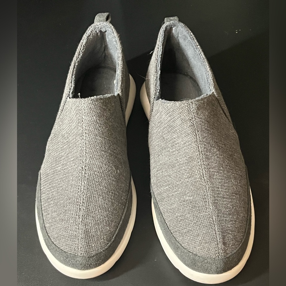 Gray Loafers with Elastic Panels and Rubber Soles